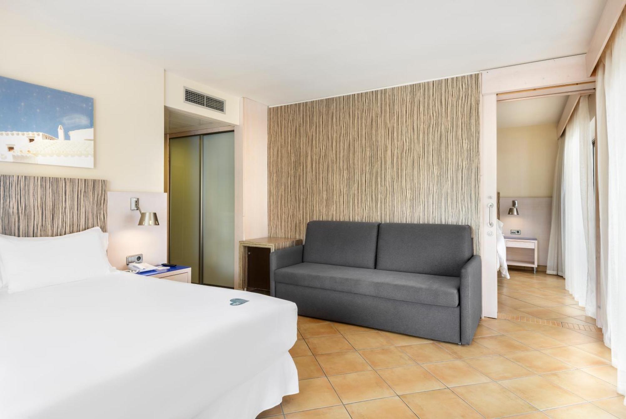 Hotel Occidental Menorca (Adults Only) Punta Prima  Esterno foto