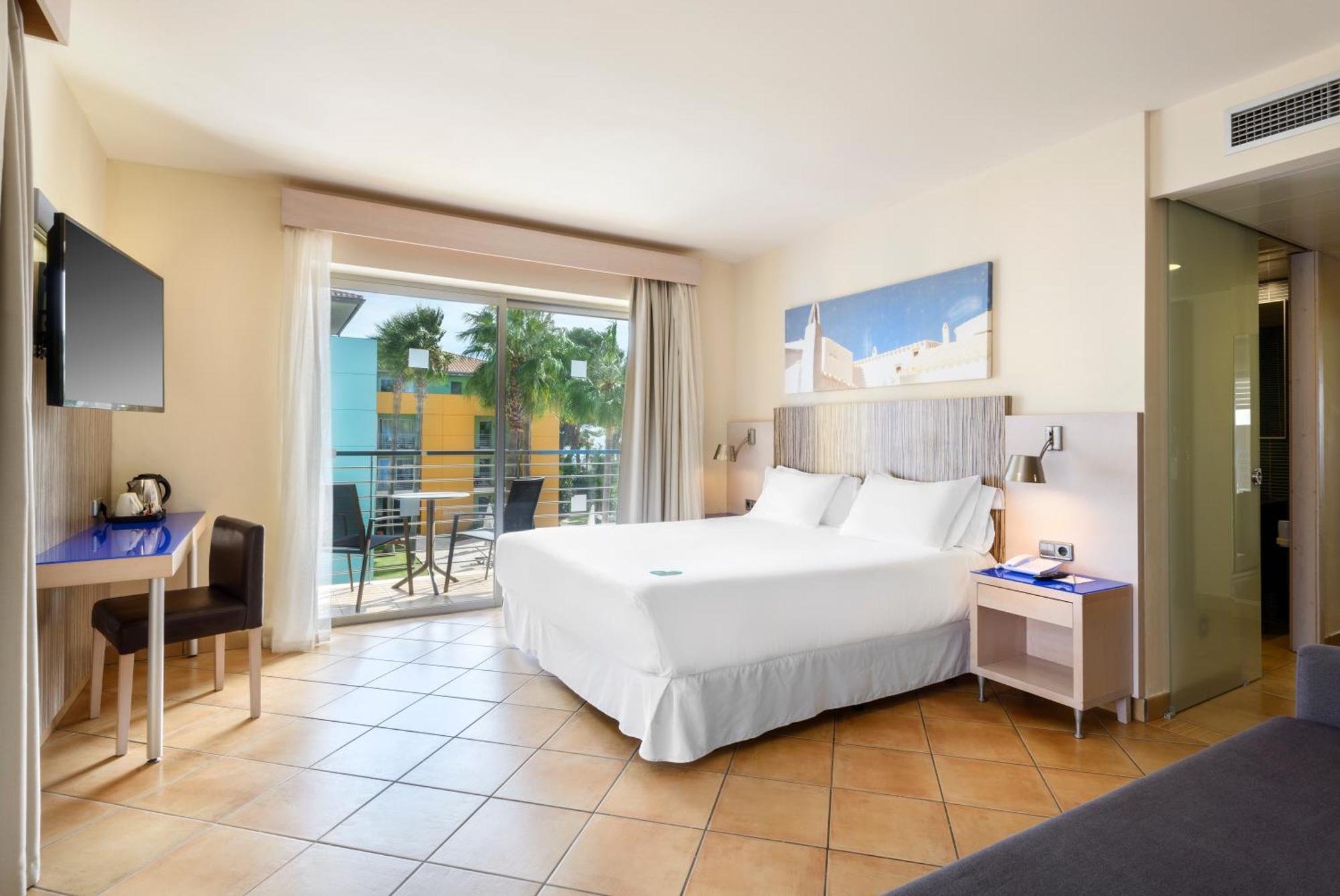 Hotel Occidental Menorca (Adults Only) Punta Prima  Esterno foto